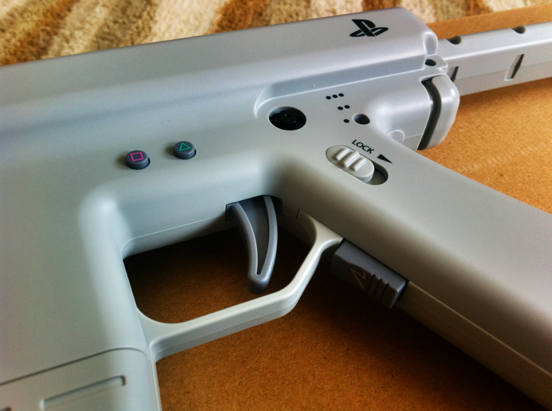 Illustration for article titled A Very Close Look At the Playstation 3 Move's Sharpshooter
